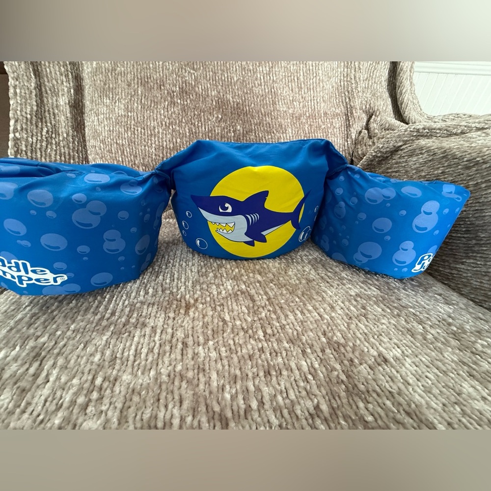 Toddler Swim Vest PUDDLE JUMPER Kids Life Jacket 33-55lbs BLUE SHARK NWOT
